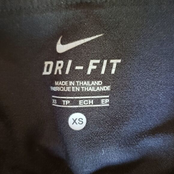 *Nike dri fit capris, black, XS - Picture 4 of 4